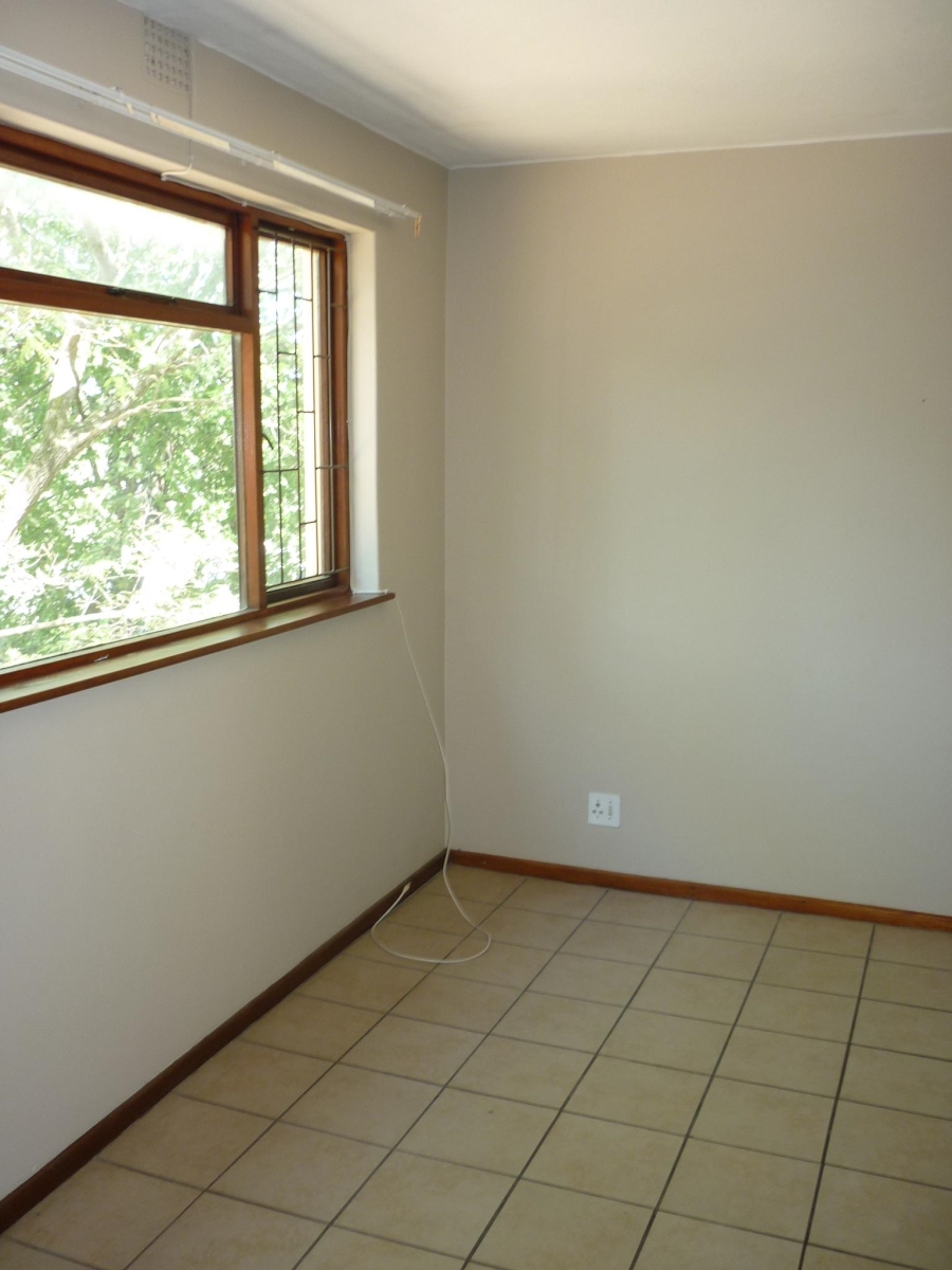 2 Bedroom Property for Sale in Uniepark Western Cape